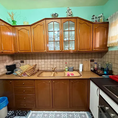 Klodinas Apartamento Tepelene